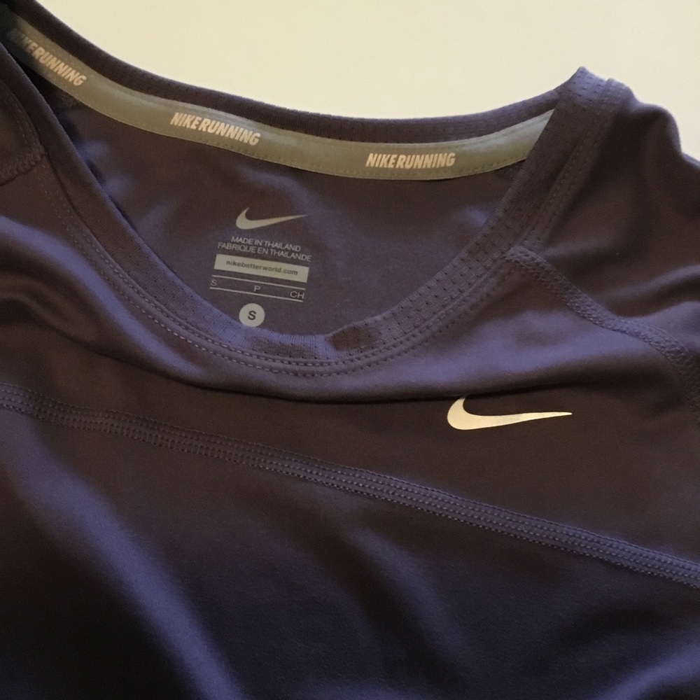 BUNDLE OF 4 NIKE AND UNDERARMOUR TSHIRTS - Picture 4 of 10